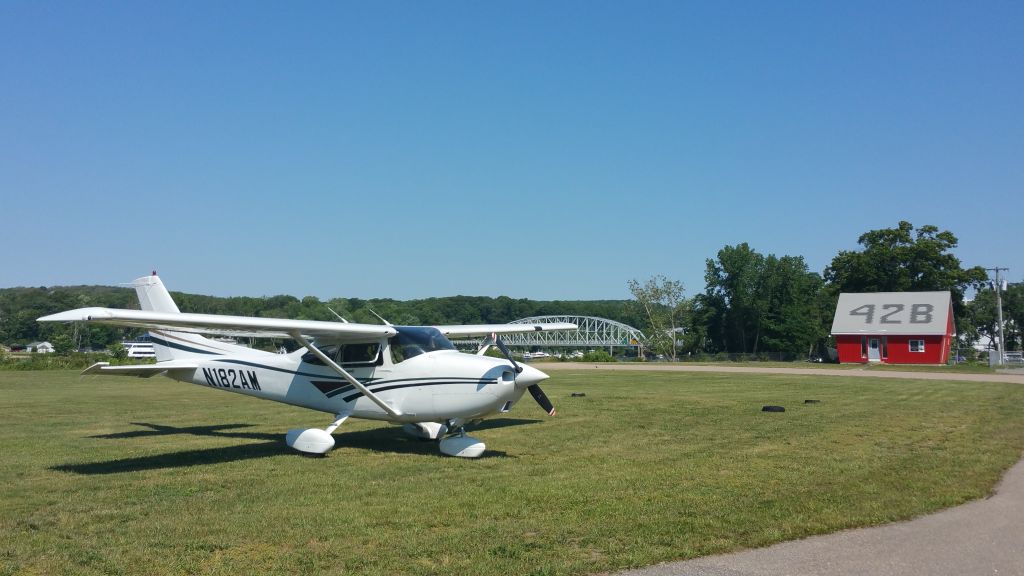 Cessna Skylane (N182AM)