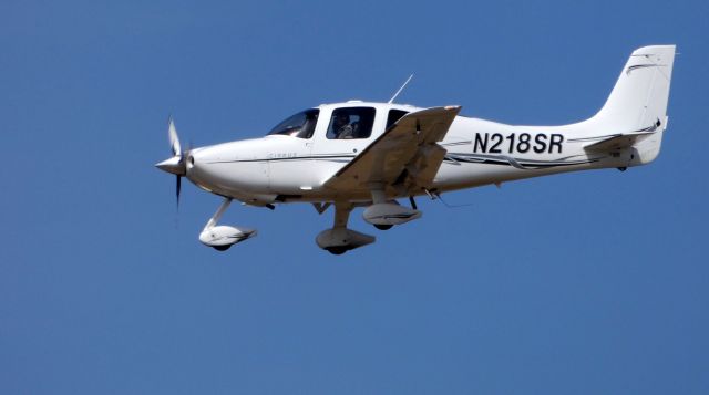 Cirrus SR-22 (N218SR) - On final is this 2006 Cirrus SR-22 in the Winter of 2019.