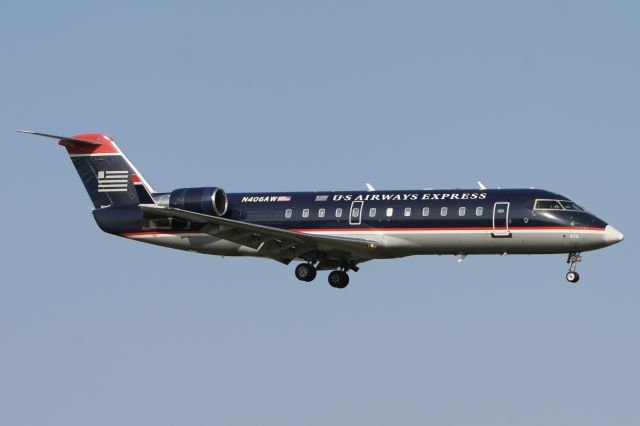 Canadair Regional Jet CRJ-200 (N406AW) - August 29, 2010 - final to Washington Reagan