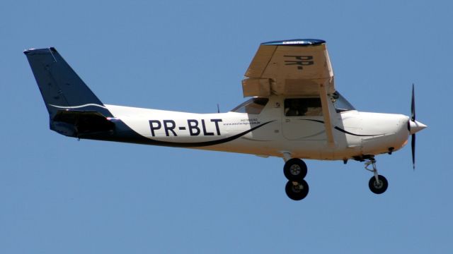 Cessna 152 (PR-BLT)