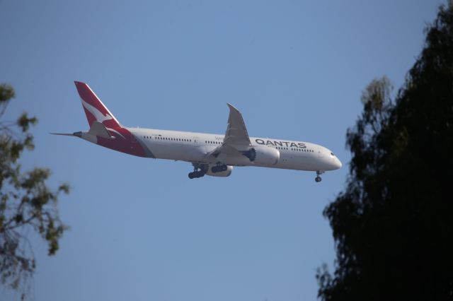 Boeing 787-9 Dreamliner (VH-ZNI)