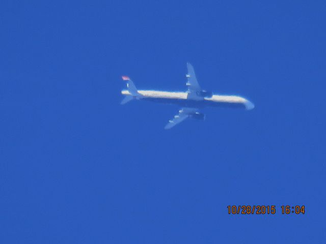 Airbus A321 (N557UW)
