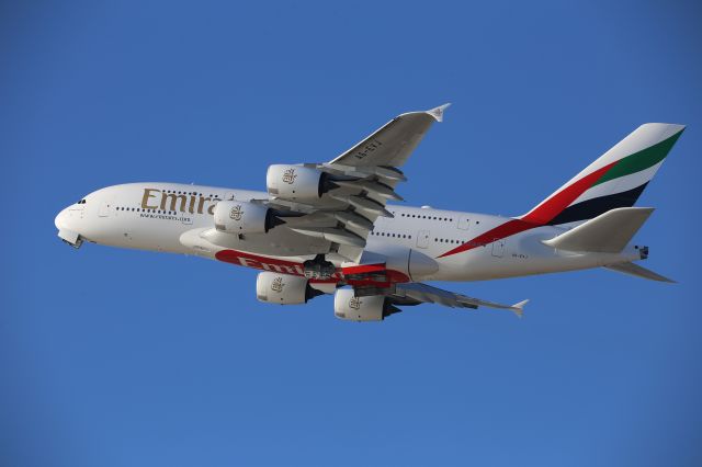 Airbus A380-800 (A6-EVJ)