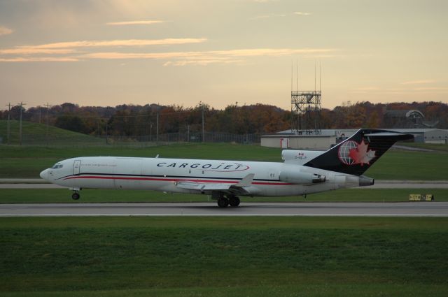 Boeing 727-100 (C-GCJY) - 722 Landing on 18L   he touched down awhile ago and kept the nose up in the air for a good bit of the runway