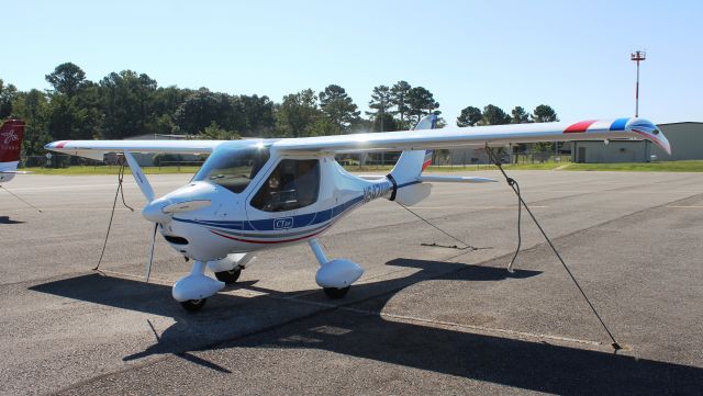 Experimental 100kts-200kts (N547AW) - A Flight Design CTSW on the ramp at Huntsville Executive Airport in Meridianville, AL - September 21, 2016. 