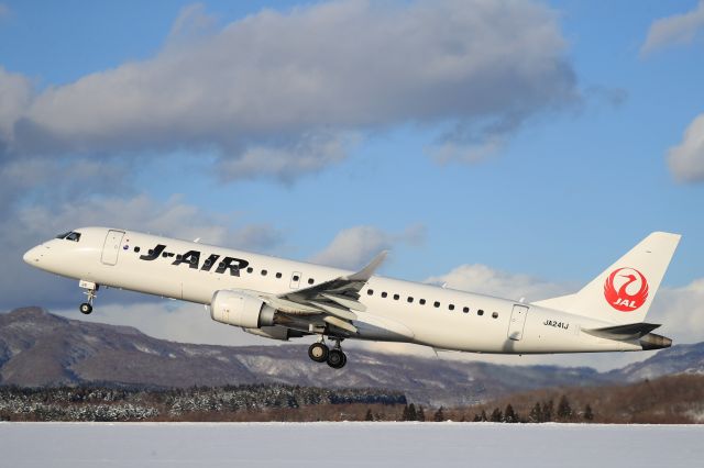 Embraer ERJ-190 (JA241J) - December 10th 2018:HKD-ITM, J-AIR.