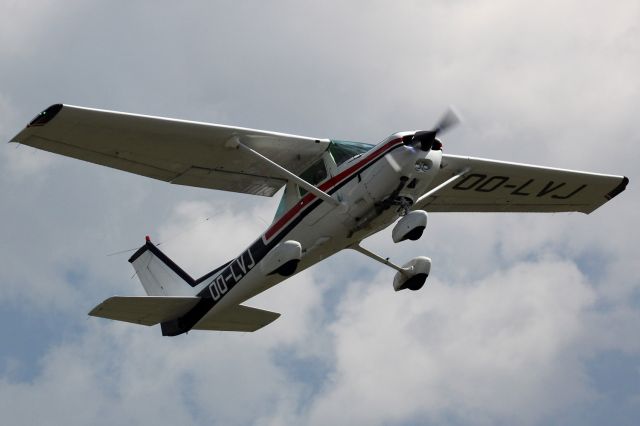 Cessna 152 (OO-LVJ)