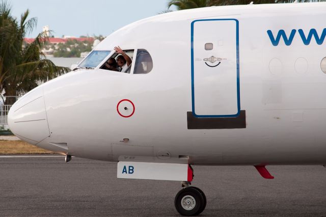 Fokker 100 (PJ-DAB) - Dutch Antilles Express DAE Fokker 100