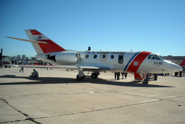 — — - HU-25A 2110 USCG