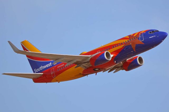 Boeing 737-700 (N955WN) - Southwest Boeing 737-7H4(W) N955WN Arizona One II at Phoenix Sky Harbor on September 4, 2018.