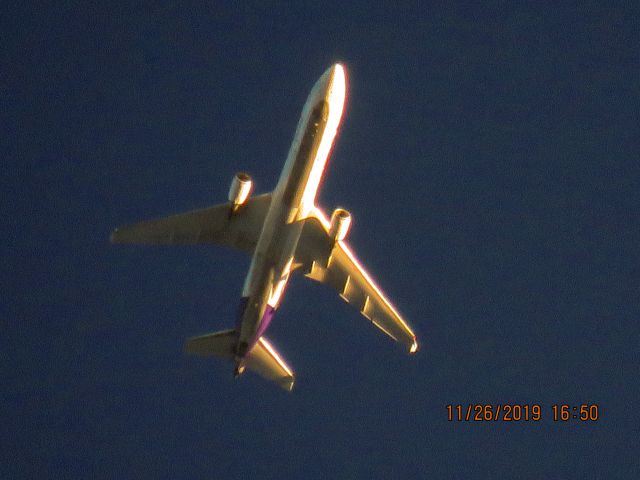 Boeing MD-11 (N595FE)