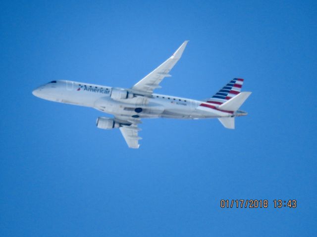 Embraer 175 (N239NN)
