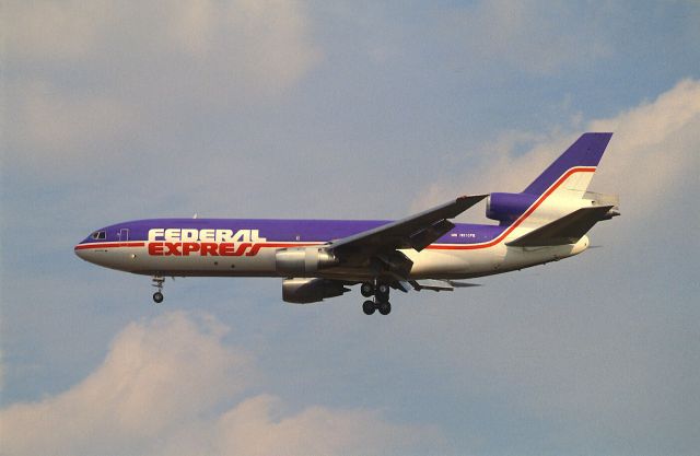 McDonnell Douglas DC-10 (N310FE) - Final Approach to Narita Intl Airport Rwy34 on 1988/12/18