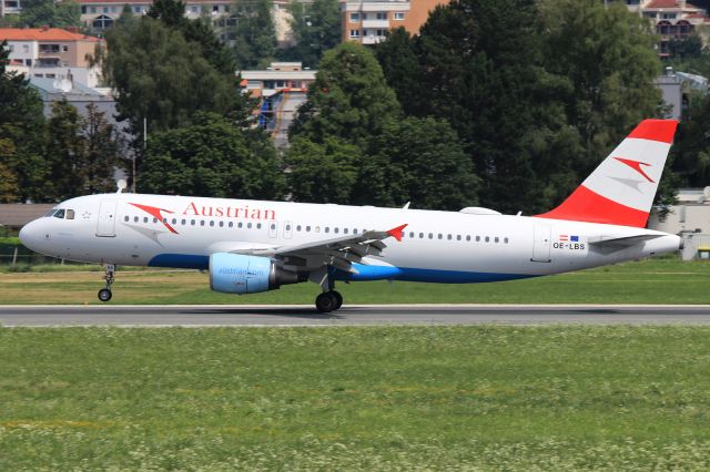 Airbus A320 (OE-LBS)