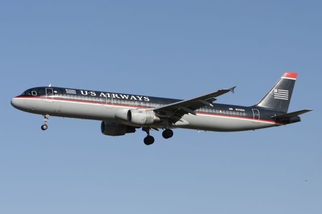 Airbus A321 (N170US) - November 27, 2010 - arrived at Philadelphia 