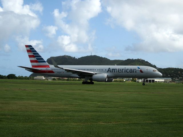 Boeing 757-200 (N192AN)