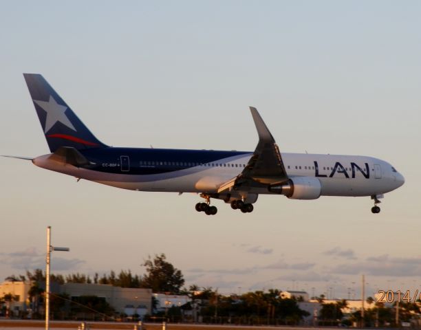 BOEING 767-300 (CC-BDF)