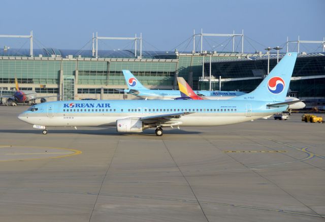 Boeing 737-900 (HL7707)