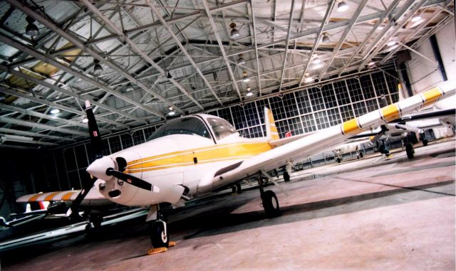 N91521 — - North American Navion, NAV-4-316, 10/15/1998.  IO-520 BB was just installed.  Central American Airways hanger, KLOU.