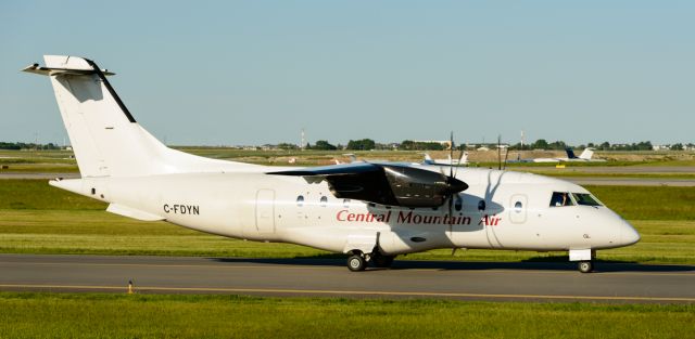 de Havilland Dash 8-100 (C-FDYN)