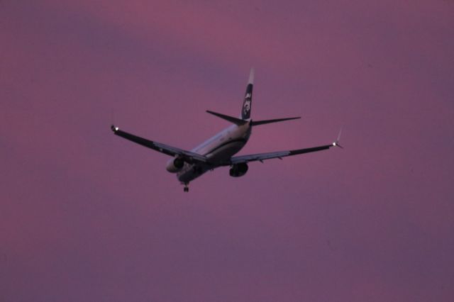 Boeing 737-800 (N524AS)