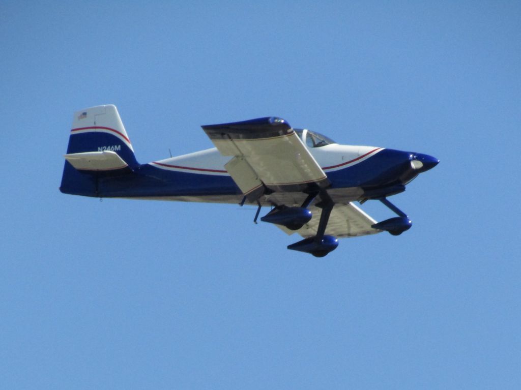 Vans RV-9 (N246M) - Landing RWY 20R
