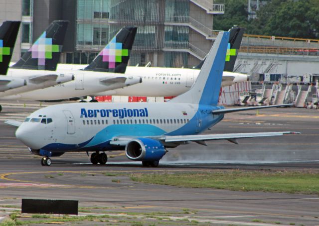 Boeing 737-500 (HC-CUH) - Aeroregional / Boeing 737-5Y0 / MSN 24900 / HC-CUH / MMMX 07/2020