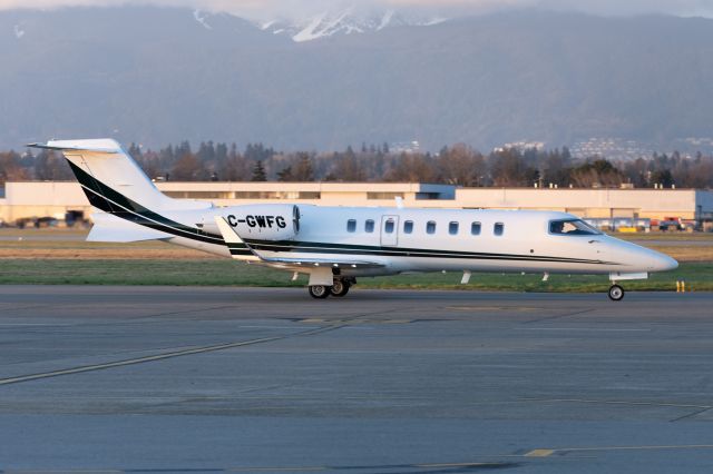 Learjet 45 (C-GWFG)