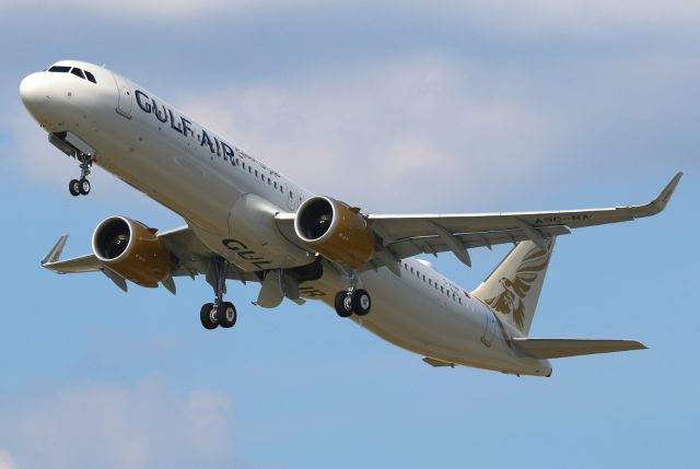 Airbus A321neo (A9C-NA)