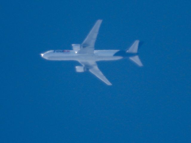 BOEING 767-300 (N156FE) - FDX817br /GEG-MEMbr /08/11/22