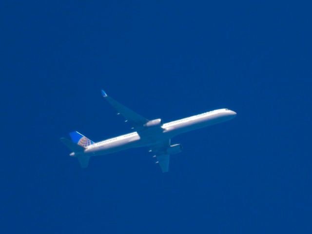 BOEING 757-300 (N74856) - UAL503br /IAH-ORDbr /10/07/21