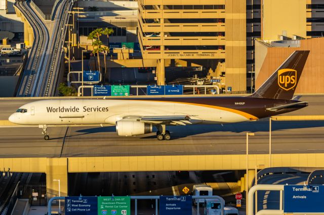 Boeing 757-200 (N449UP) - UPS 757-200 taxiing at PHX on 11/9/22. Taken with a Canon R7 and Tamron 70-200 G2 lens.