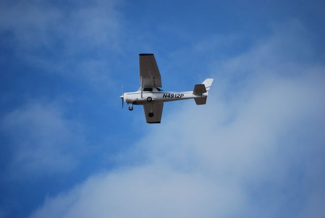 Cessna 152 (N4912P)