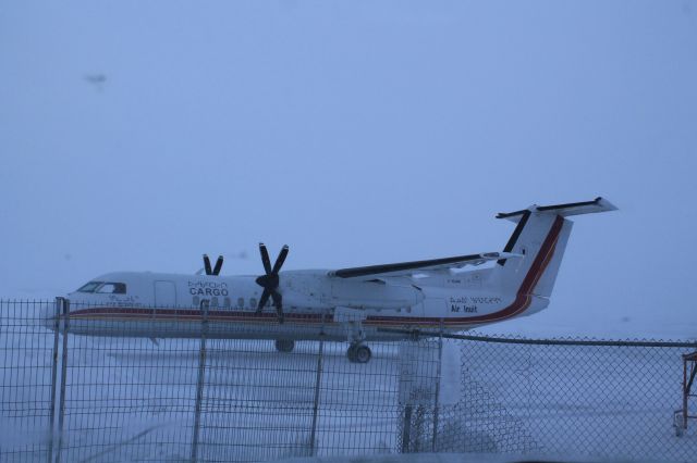 de Havilland Dash 8-300 (C-GUAI)