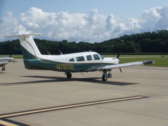 Piper Saratoga (N716SB)