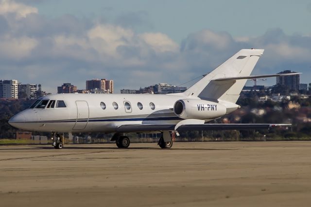 Dassault Falcon 20 (VH-PNY)