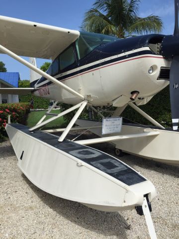 Cessna Skywagon (N8760Q) - At marina on Sanibel Island FL in summer 2019.