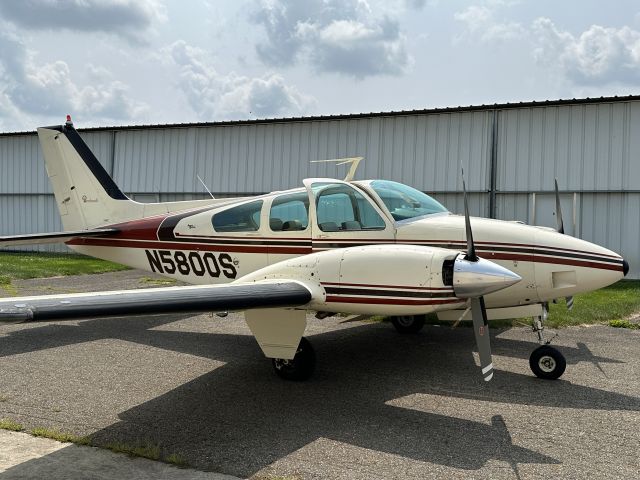 Beechcraft 55 Baron (N5800S) - Delivering to new owner in South Carolina.