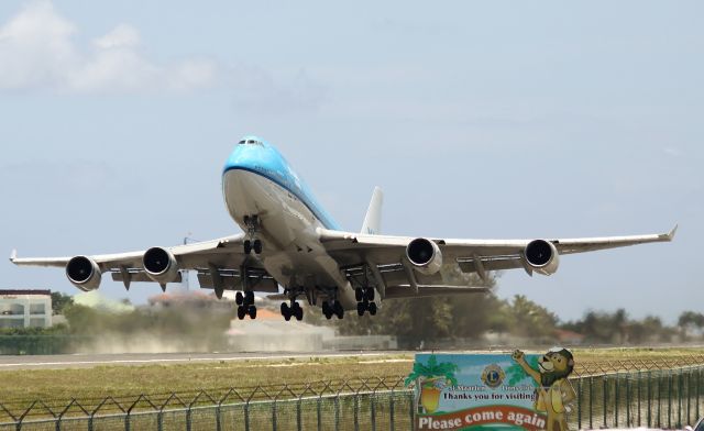 Boeing 747-400 (PH-BFH)