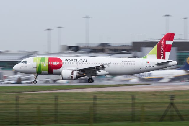 Airbus A320 (CS-TQD) - TAP326 arriving from Lisbon.