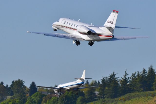 Cessna Citation Sovereign (N313QS) - Traffic at your 1 oclock and 50 feet!