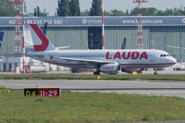 Airbus A320 (9H-LOM) - WAW/EPWA SPOTTING