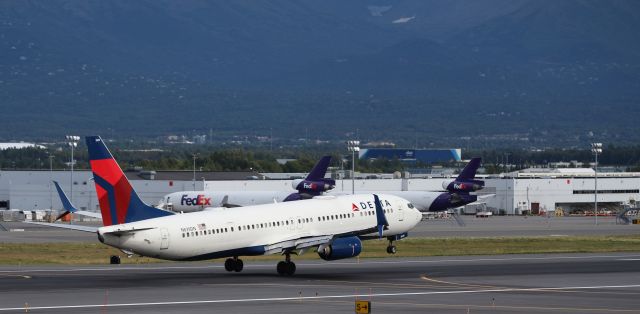 Boeing 737-900 (N839DN)