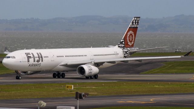 Airbus A330-300 (DQ-FJW)