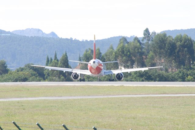 Airbus A320 (EC-JFN) - EC-JFN Landing At LEVX, From LEMD. 11-09-2021