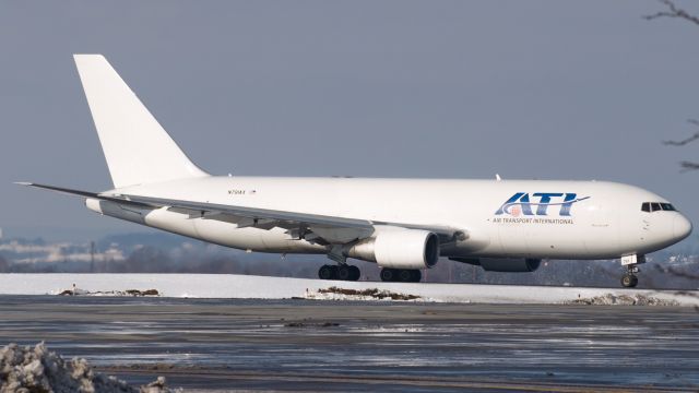 N791AX — - taxiing to the runway before departing to YYZ