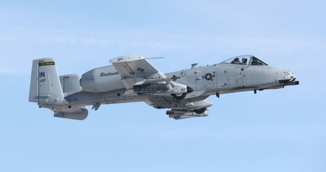 Fairchild-Republic Thunderbolt 2 (N80217) - flyby over runway 14