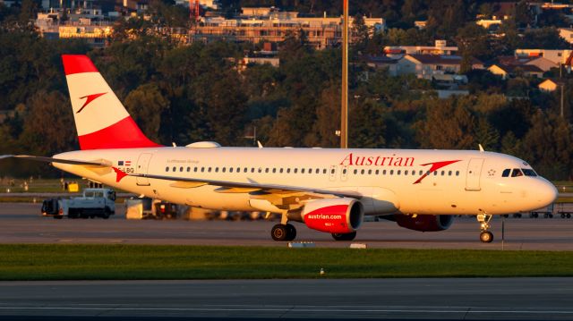 Airbus A320 (OE-LBQ)