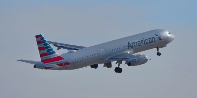 Airbus A321 (N537UW) - phoenix sky harbor international airport 08APR21