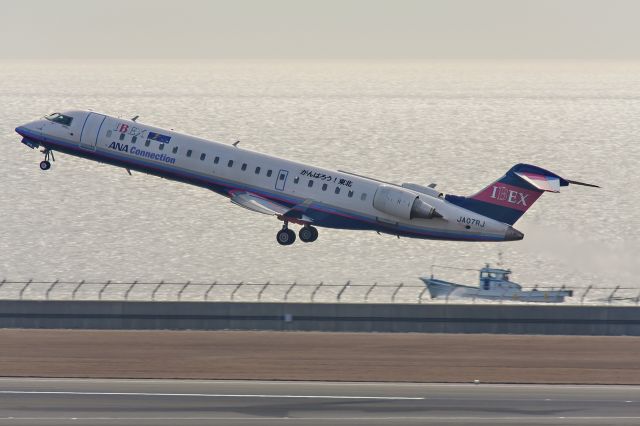 Canadair Regional Jet CRJ-700 (JA07RJ)